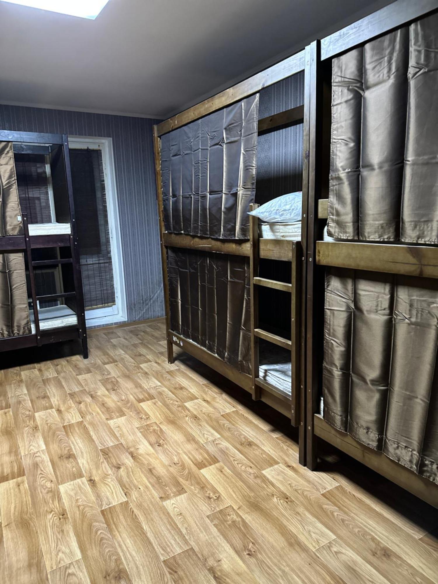 Ararat-Poznyaki Hostel Киев Экстерьер фото