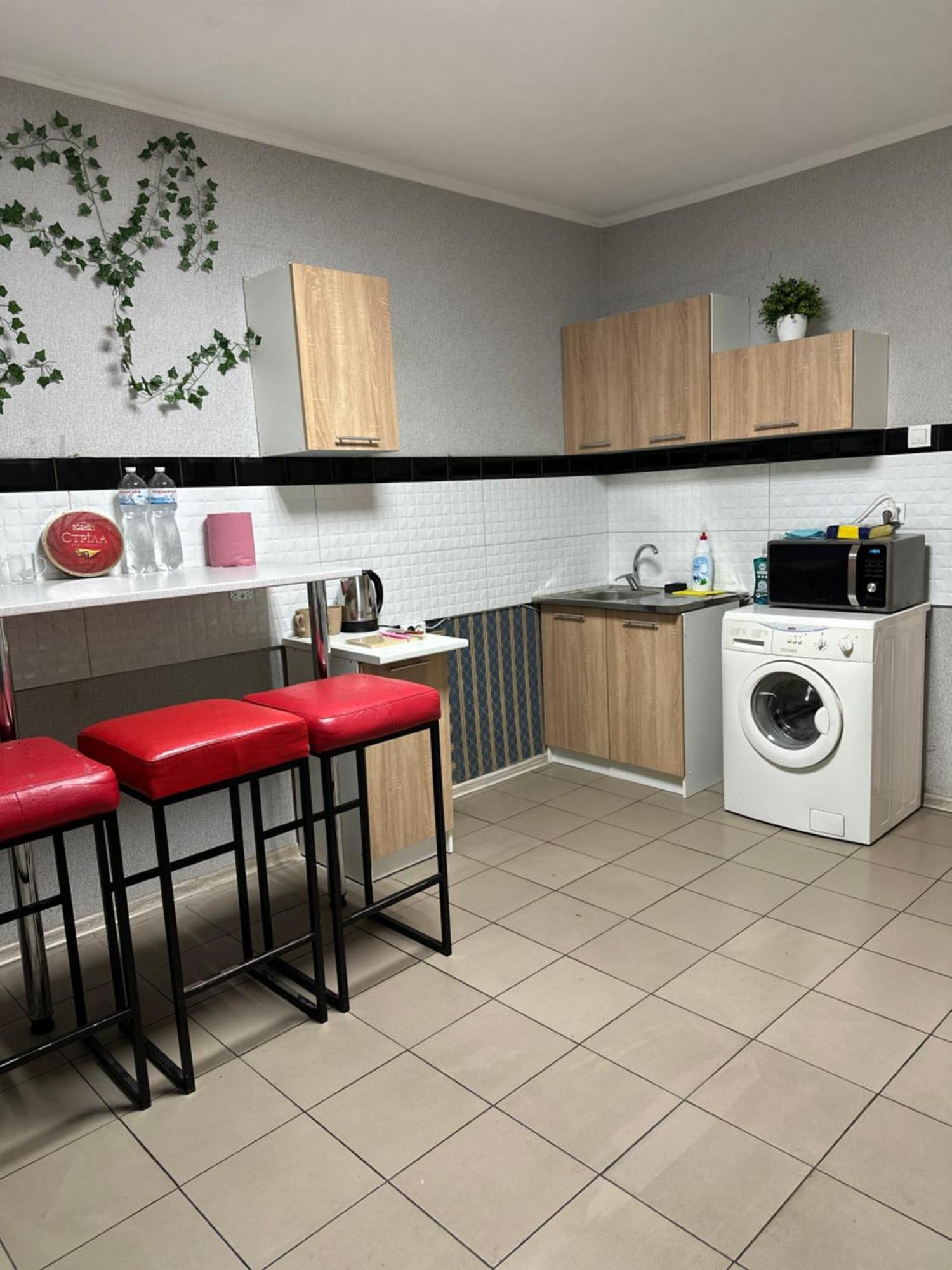 Ararat-Poznyaki Hostel Киев Экстерьер фото